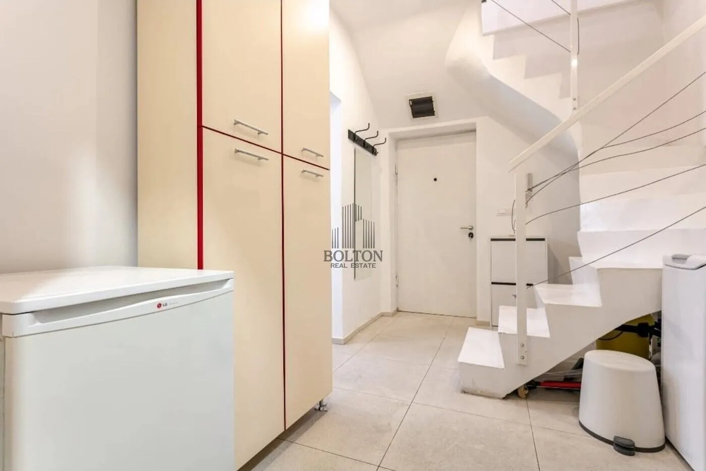 Prodaja, trosoban stan, 82m², Stari Grad, Beograd