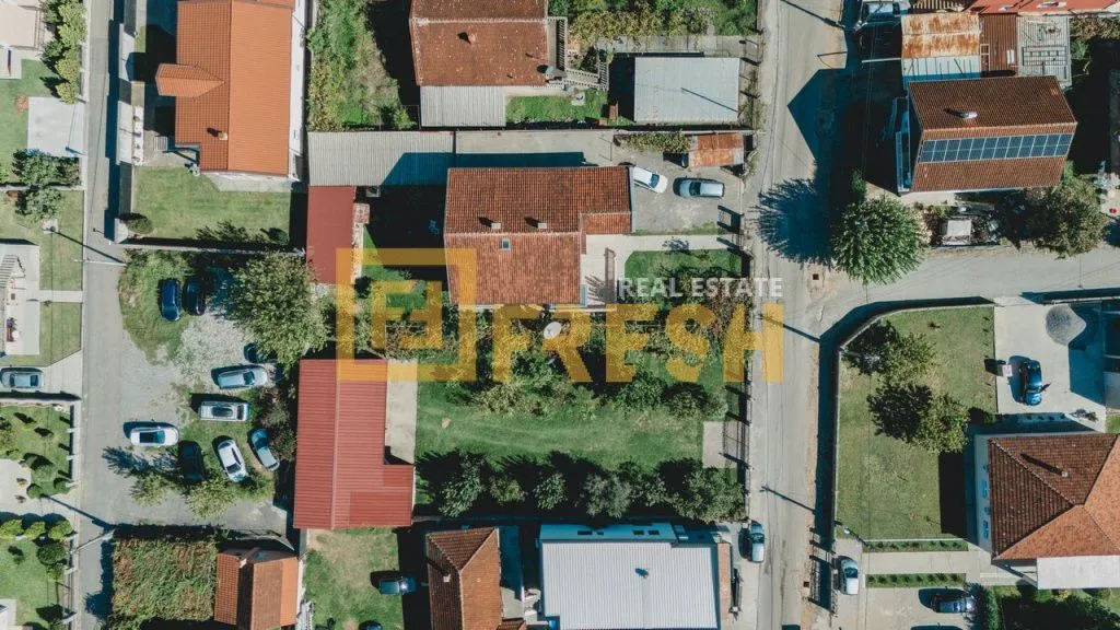 Prodaja, kuća, 400m², Murtovina, Podgorica
