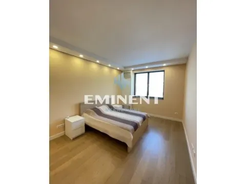 Izdavanje, trosoban stan, 90m², Savski Venac, Beograd - image 7