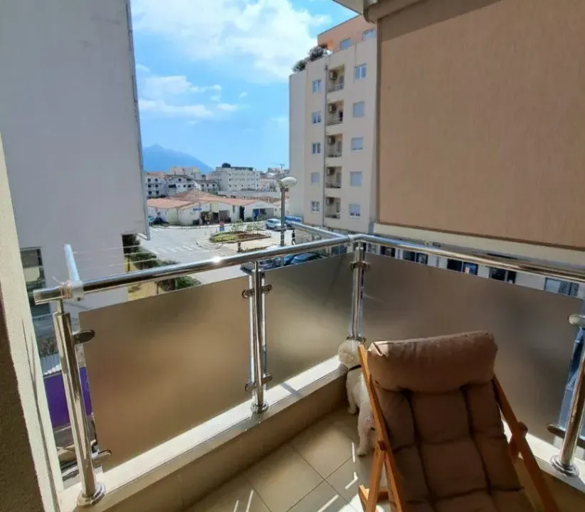 Prodaja, trosoban stan, 90m², Rozino, Budva
