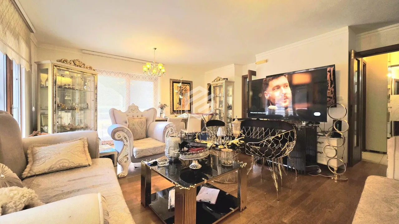 Prodaja, trosoban stan, 120m², Podgorica, Crna Gora