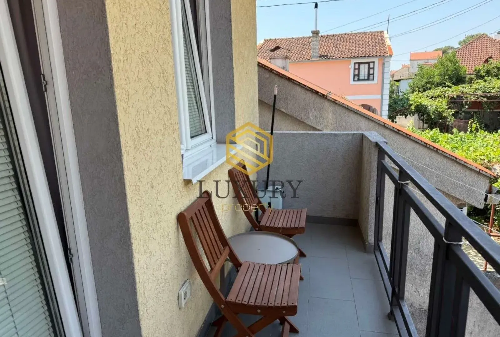 Izdavanje, jednosoban stan, 42m², Momišići, Podgorica