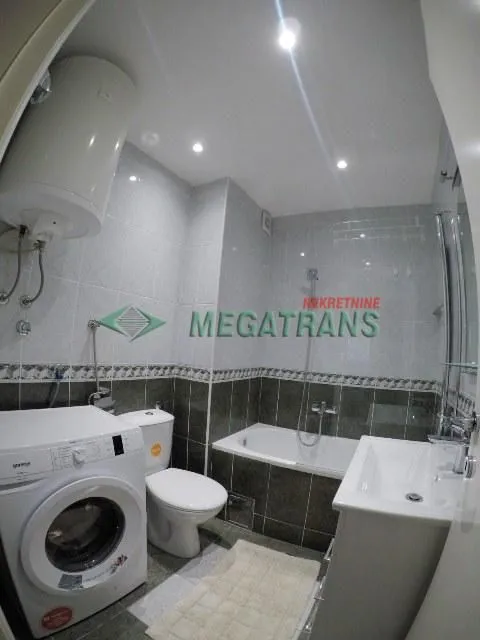 Rent, four bedroom apartment, 130m², Grbavica, Novi Sad Sve Podlokacije