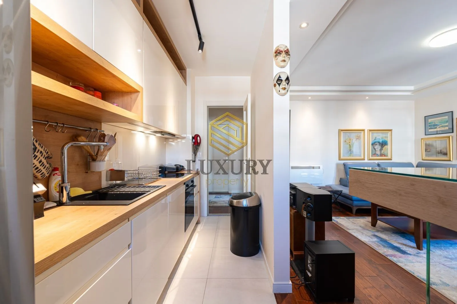 Rent, one bedroom apartment, 68m², Central Point, Podgorica