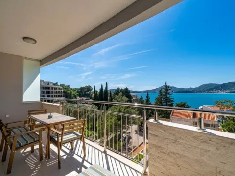 Sale, one bedroom apartment, 75m², Pržno, Budva - image 4