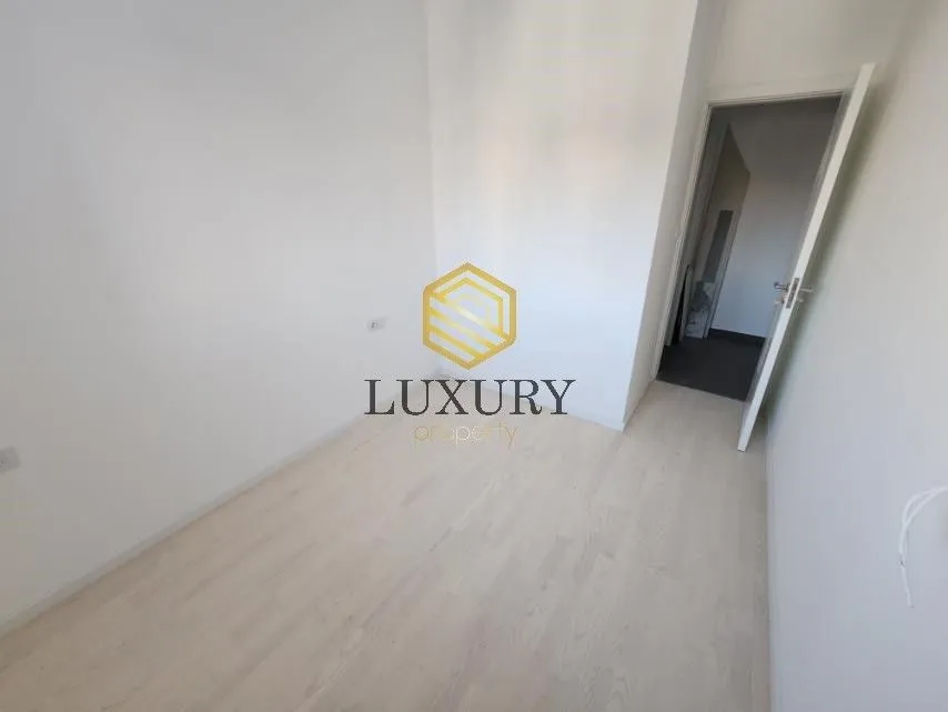 Prodaja, dvosoban stan, 46m², 1 maj, Podgorica