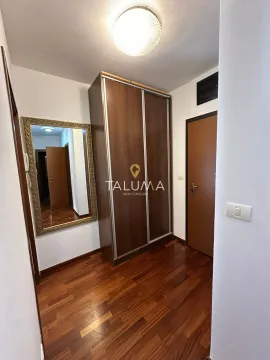 Izdavanje, dvosoban stan, 67m², City Kvart, Podgorica - image 12