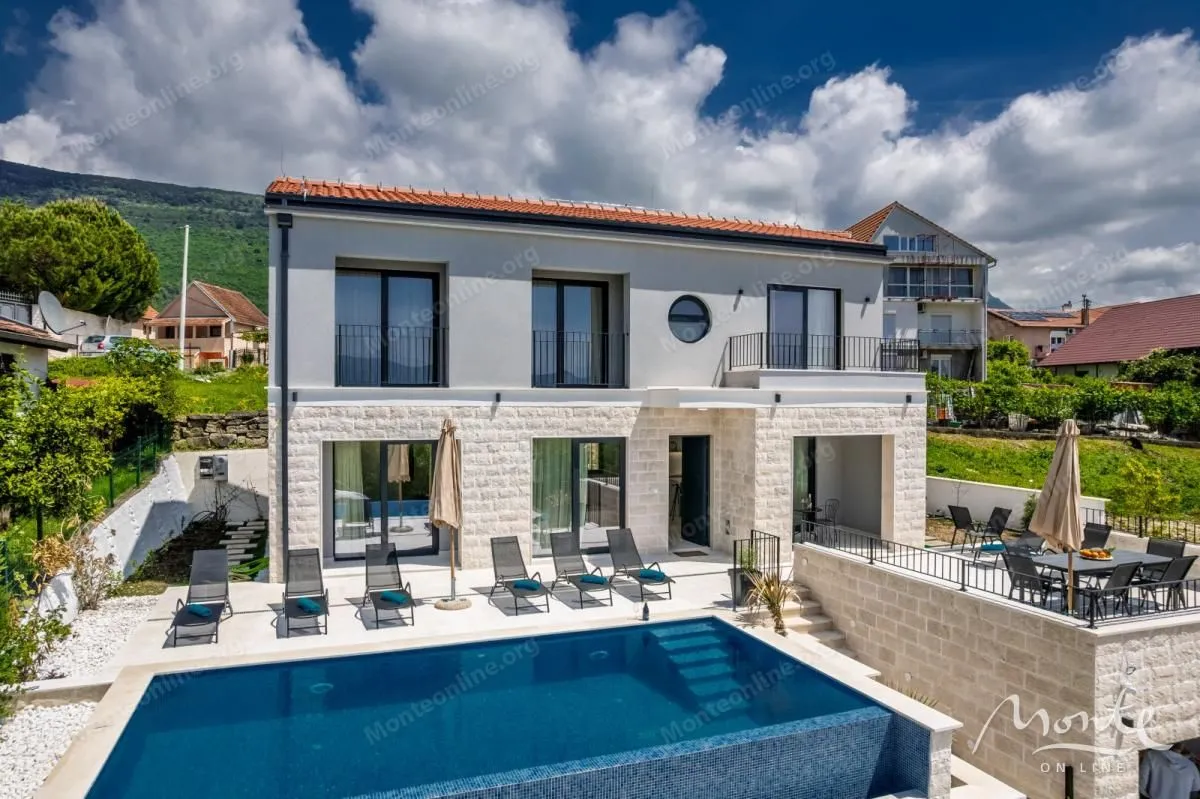 Sale, house, 250m², Mrčevac, Tivat