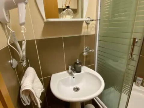 Prodaja, garsonjera, 24m², Blok 6, Podgorica - image 7