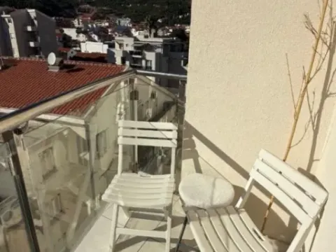 Rent, one bedroom apartment, 44m², Centar, Budva - image 6