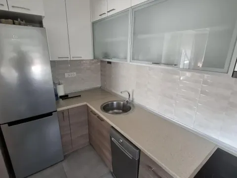 Izdavanje, trosoban stan, 70m², Sajmište, Novi Sad - image 6