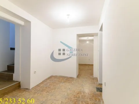 Izdavanje, poslovni prostor, 200m², Skadarlija, Beograd - image 20