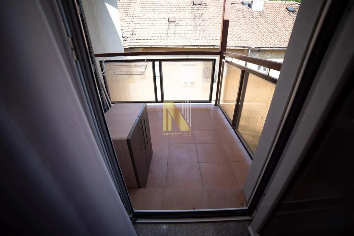 Prodaja, četvorosoban stan, 105m², Centar, Novi Sad