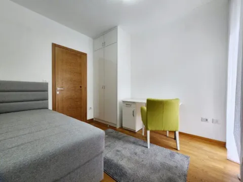 Izdavanje, dvosoban stan, 70m², City Kvart, Podgorica - image 8