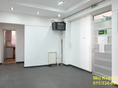 Izdavanje, poslovni prostor, 130m², Stari Grad, Beograd - image 9