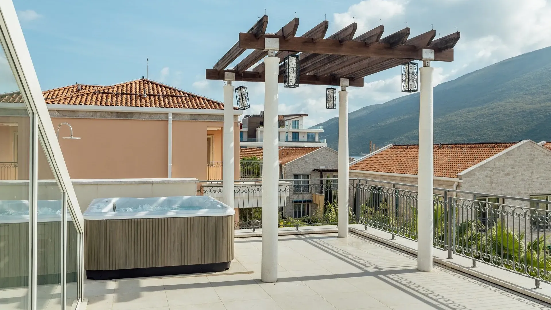 Prodaja, kuća, 325m², Portonovi, Herceg Novi