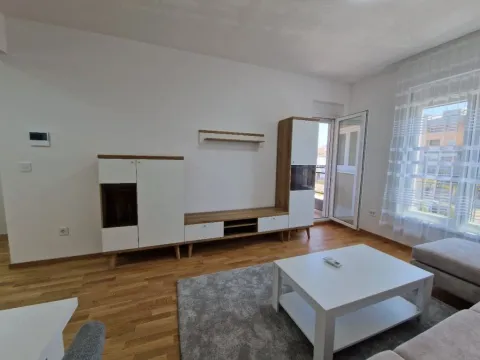 Rent, one bedroom apartment, 47m², Stari Aerodrom, Podgorica - image 3