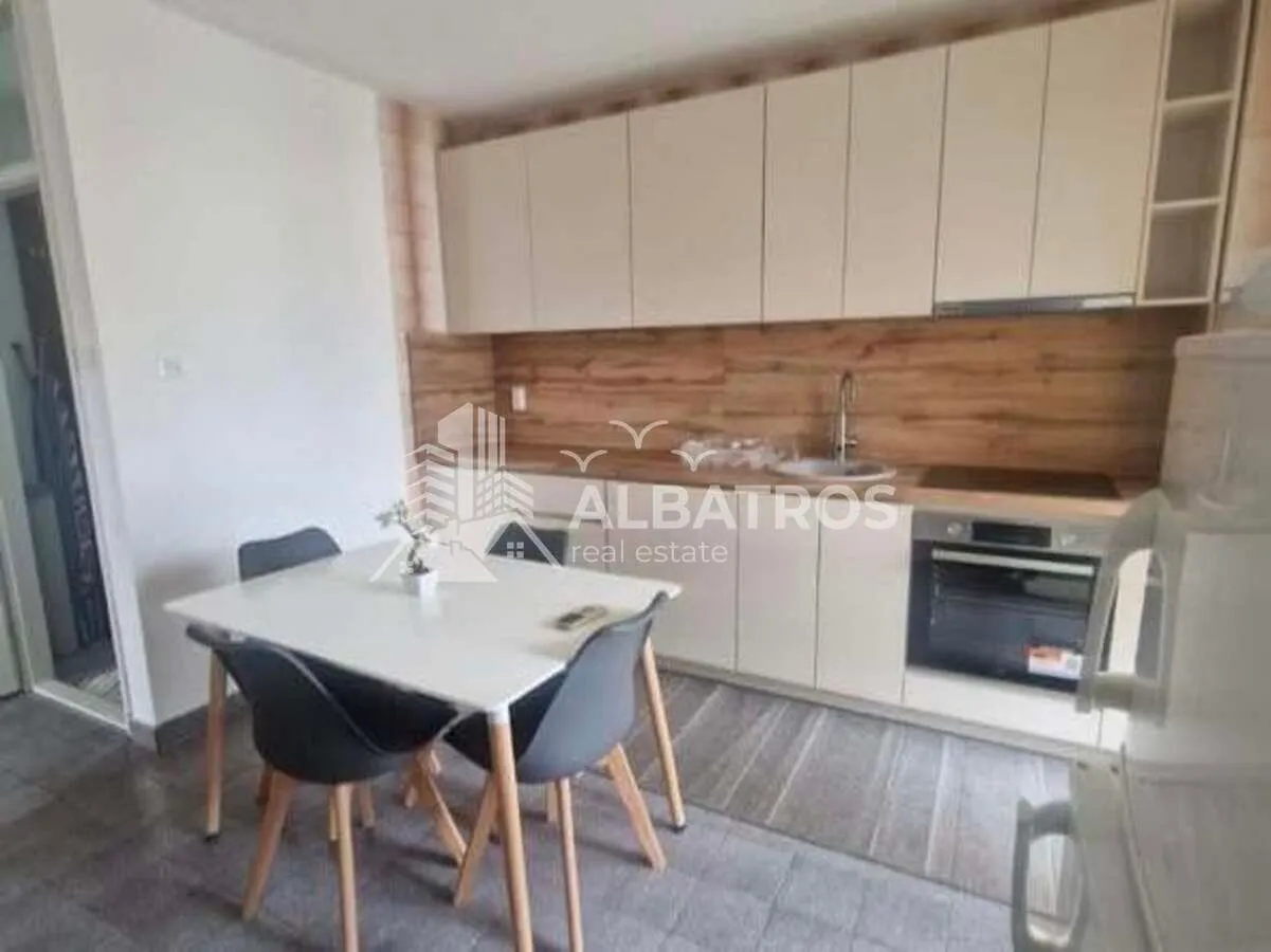 Rent, two bedroom apartment, 63m², Centar, Bar
