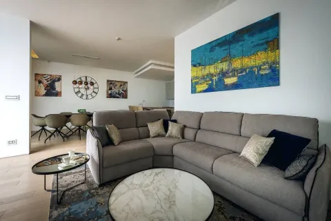 Rent, two bedroom apartment, 198m², Dukley Gardens, Budva - image 9