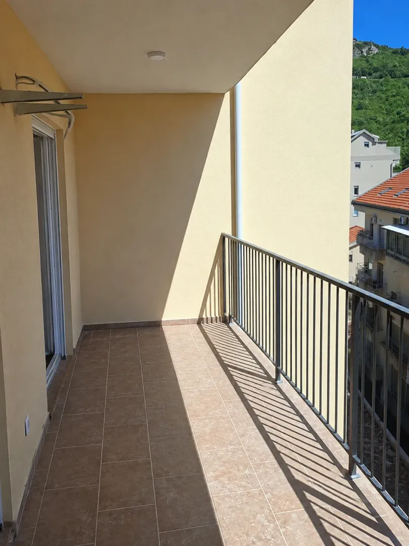 Sale, one bedroom apartment, 56m², Lazi, Budva