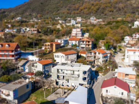 Sale, house, 420m², Bar, Crna Gora - image 3