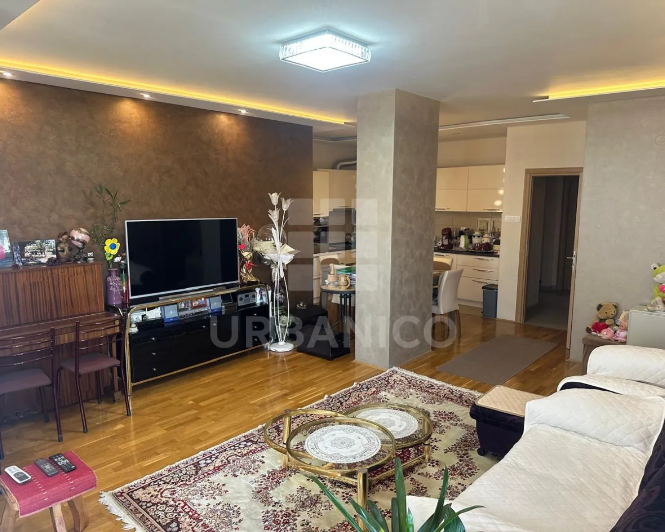 Prodaja, trosoban stan, 94m², Ljubović, Podgorica