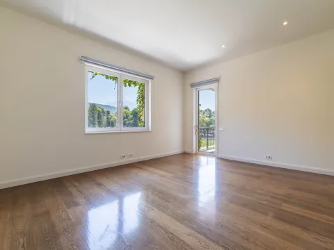 Prodaja, trosoban stan, 228m², Porto Montenegro, Tivat - image 17