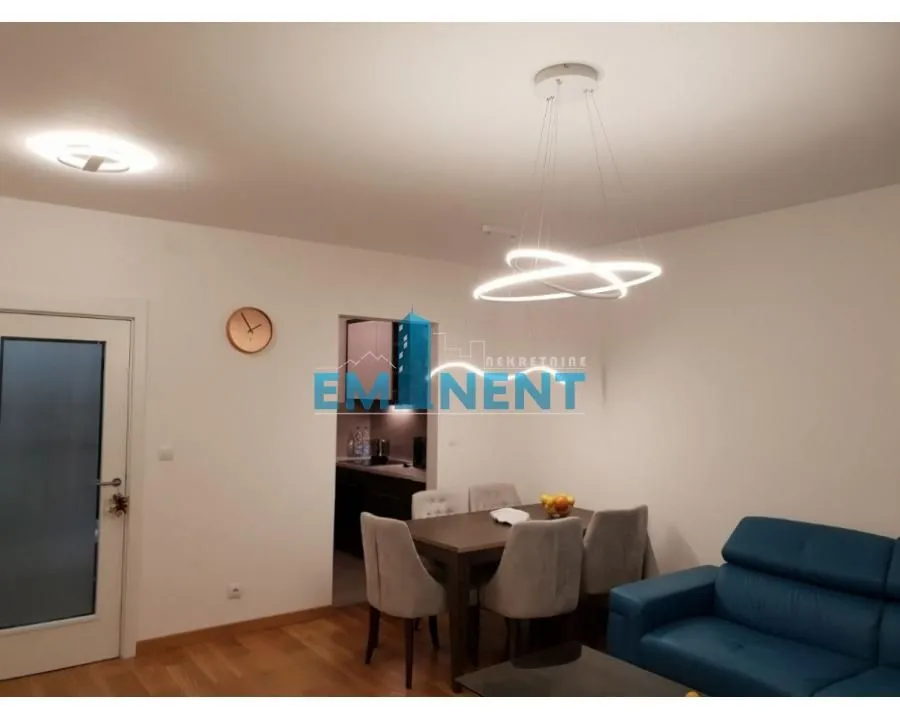 Izdavanje, dvosoban stan, 56m², Ada, Beograd