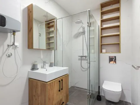 Sale, one bedroom apartment, 44m², Bečići, Budva - image 12