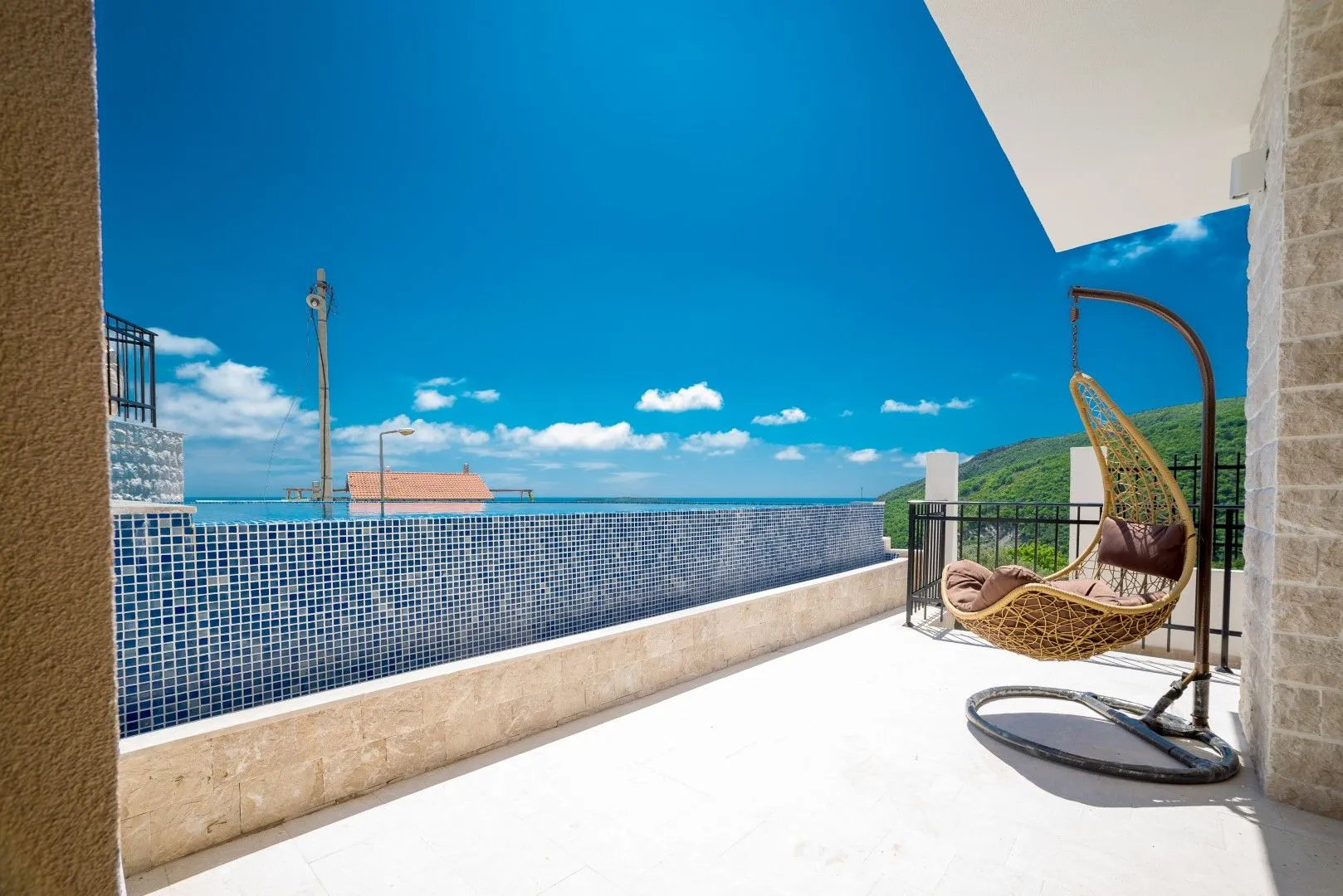 Sale, house, 170m², Bečići, Budva