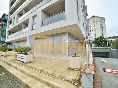 Izdavanje, poslovni prostor, 160m², Obala Morače, Podgorica - image 6