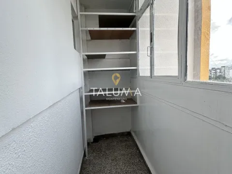 Izdavanje, dvosoban stan, 65m², Pobrežje, Podgorica - image 4