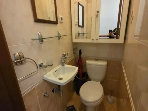 Prodaja, trosoban stan, 130m², Stari Aerodrom, Podgorica - image 10