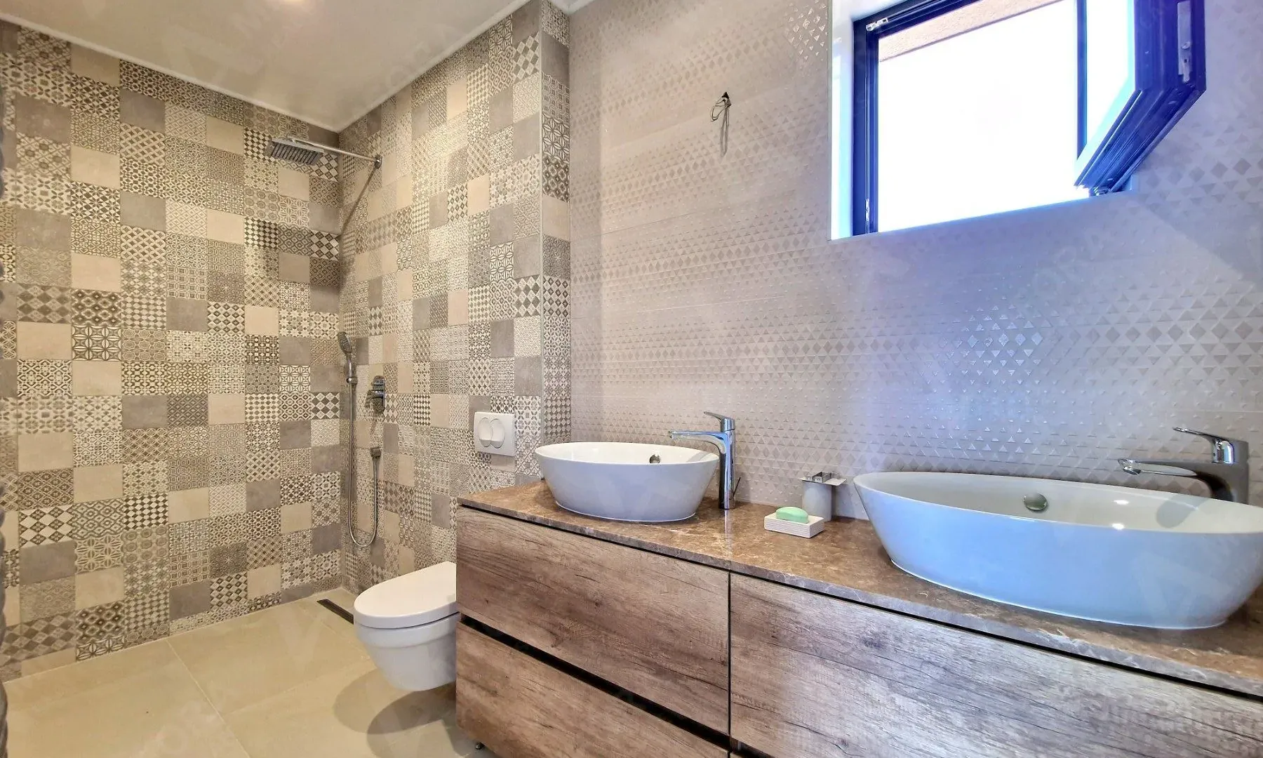 Sale, house, 360m², Žukovica, Budva