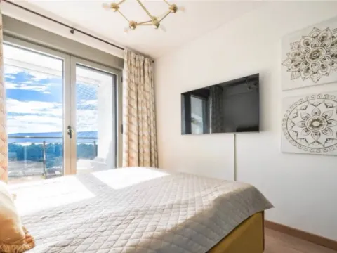 Daily-rent, two bedroom apartment, 85m², Centar, Tivat - image 8