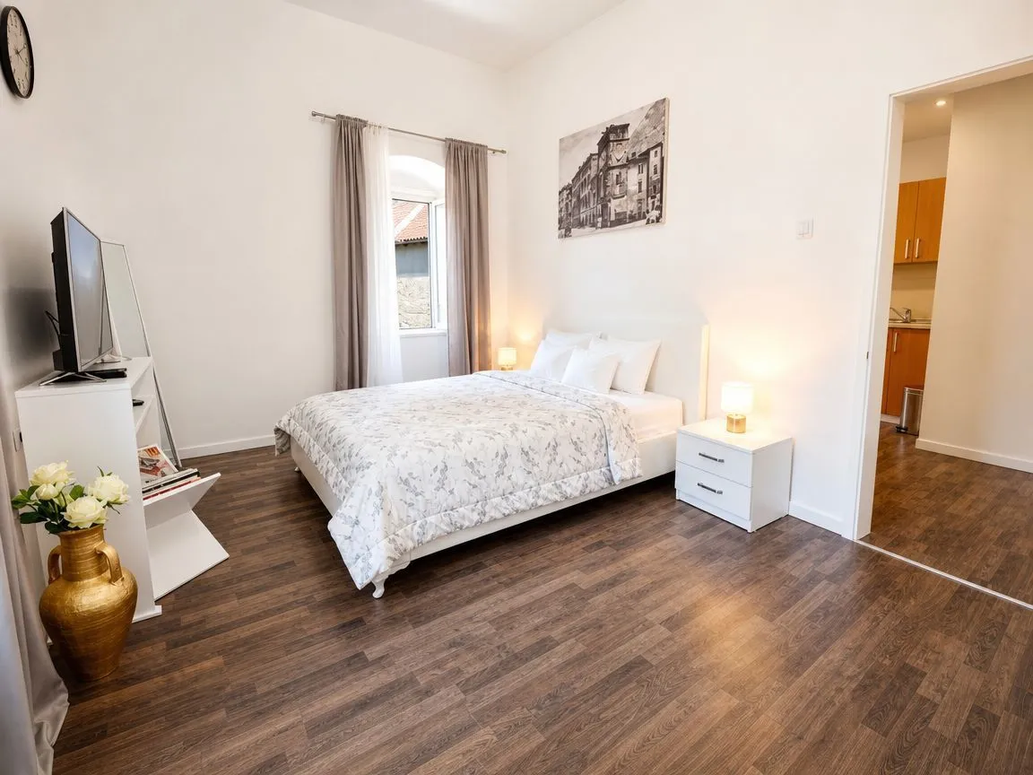 Prodaja, jednosoban stan, 42m², Stari Grad Kotor, Kotor