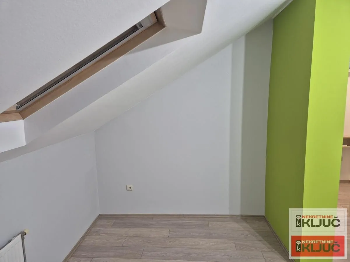 Prodaja, četvorosoban stan, 119m², Nova Detelinara, Novi Sad Sve Podlokacije