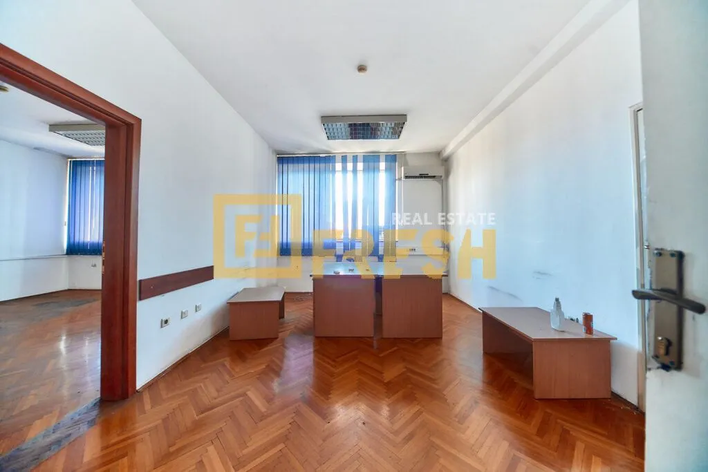 Rent, office space, 345m², Centar, Podgorica