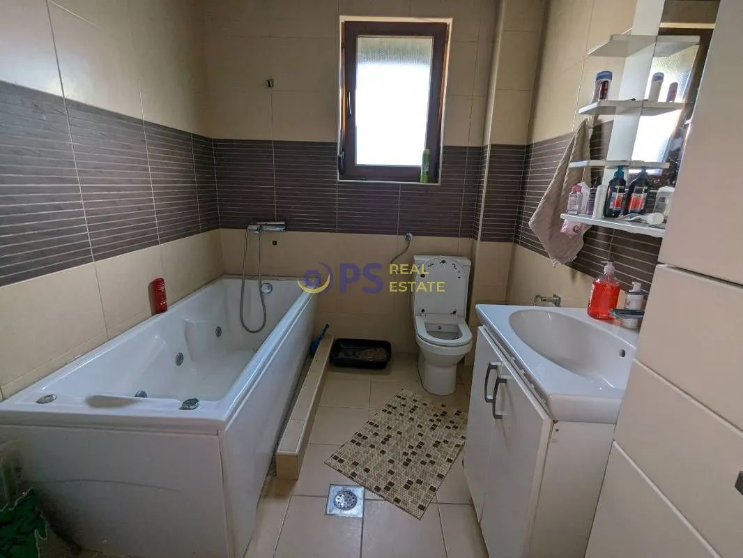 Sale, house, 350m², Bar, Crna Gora