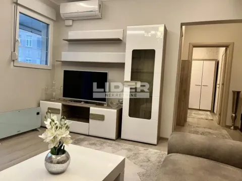 Rent, one bedroom apartment, 45m², Stari Grad, Beograd - image 2