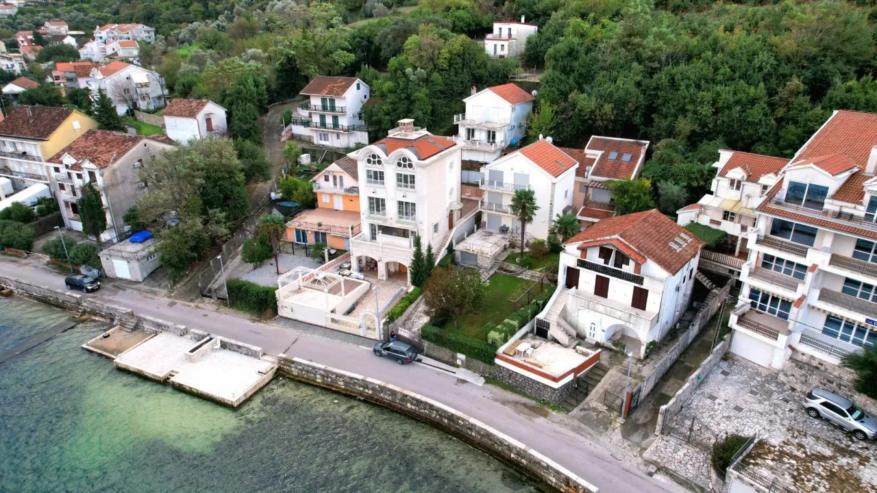 Prodaja, kuća, 280m², Stoliv, Kotor