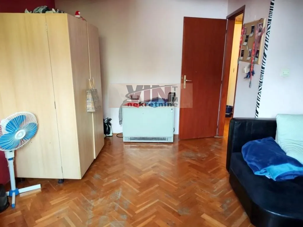 Prodaja, trosoban stan, 71m², Karaburma, Palilula Sve Podlokacije