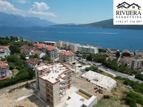 Sale, two bedroom apartment, 57m², Baošići, Herceg Novi