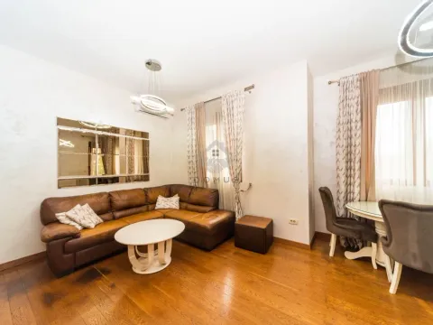 Rent, three bedroom apartment, 86m², Stara Varoš, Podgorica - image 2