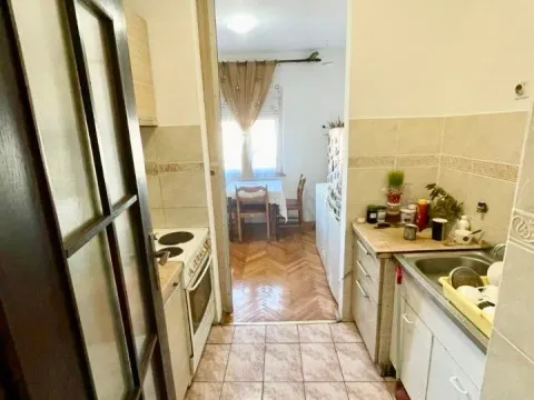 Prodaja, jednosoban stan, 61m², Stari Aerodrom, Podgorica - image 8