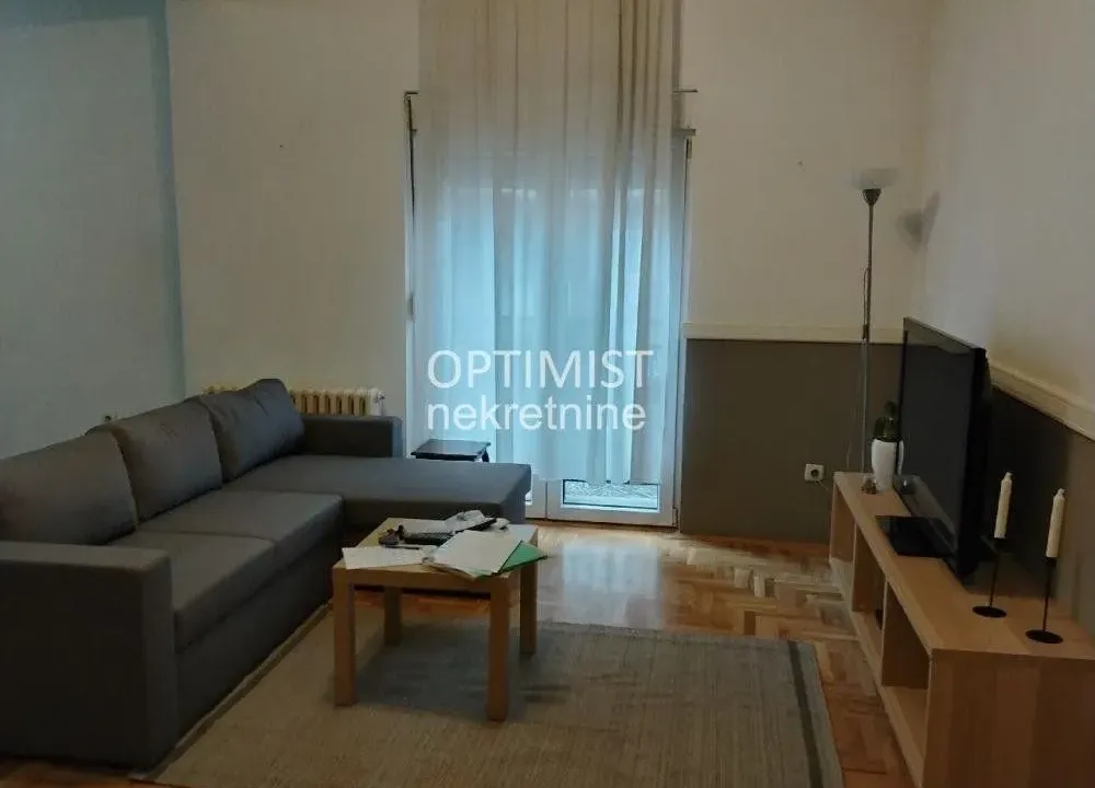 Izdavanje, trosoban stan, 68m², Lekino Brdo, Voždovac Sve Podlokacije