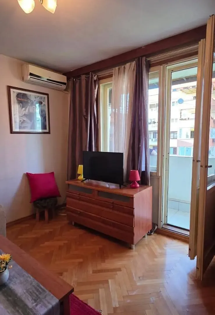 Prodaja, garsonjera, 30m², Gintaš, Podgorica