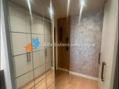 Izdavanje, trosoban stan, 85m², Savski Venac, Beograd - image 9