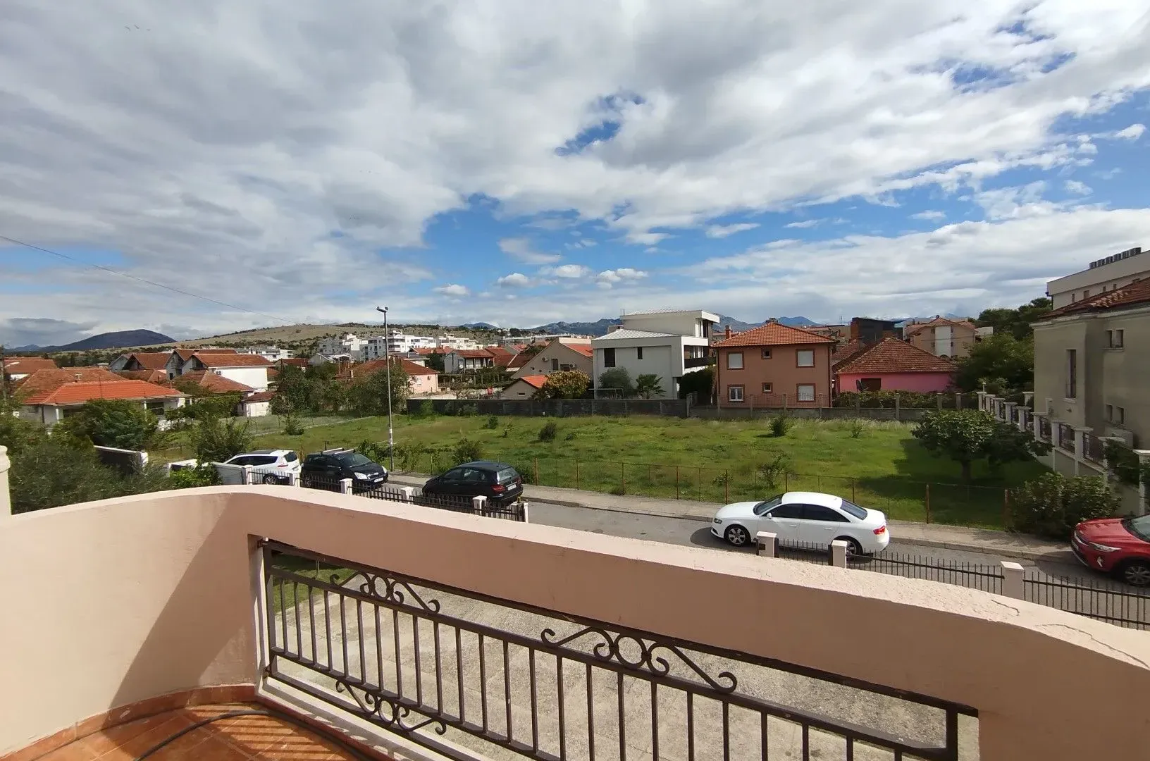 Rent, house, 160m², Tološi, Podgorica