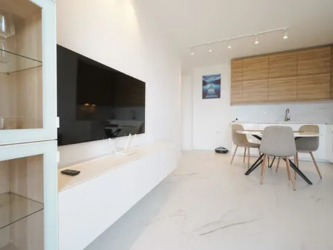 Prodaja, dvosoban stan, 66m², Tivat, Crna Gora - image 4